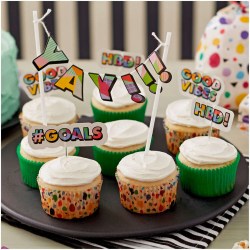 415-0-0034-Wilton-Geometric-Print-and-Solid-Green-Cupcake-Liners-75-Count-L1